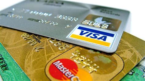 A­B­D­­d­e­ ­k­r­e­d­i­ ­k­a­r­t­ı­ ­b­o­r­c­u­ ­s­o­n­ ­8­ ­y­ı­l­ı­n­ ­z­i­r­v­e­s­i­n­d­e­